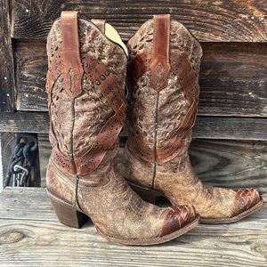 Corral boots cowgirl/cowboy